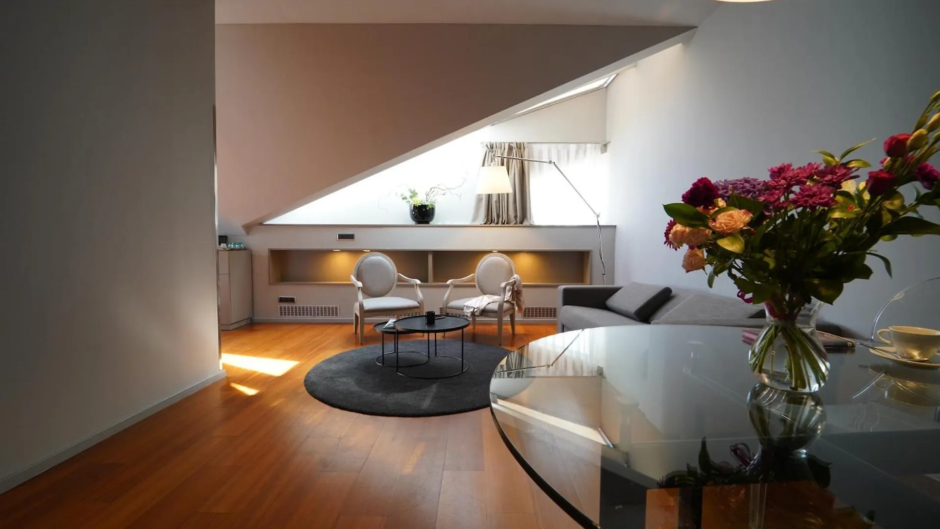987 Design Prague Hotel
