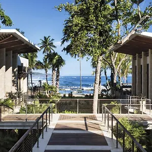 Hotel Residences At Beach, A Ritz Carlton Reserve