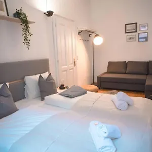 Apartment Cosy And Spacious In The Heart Of Innsbruck