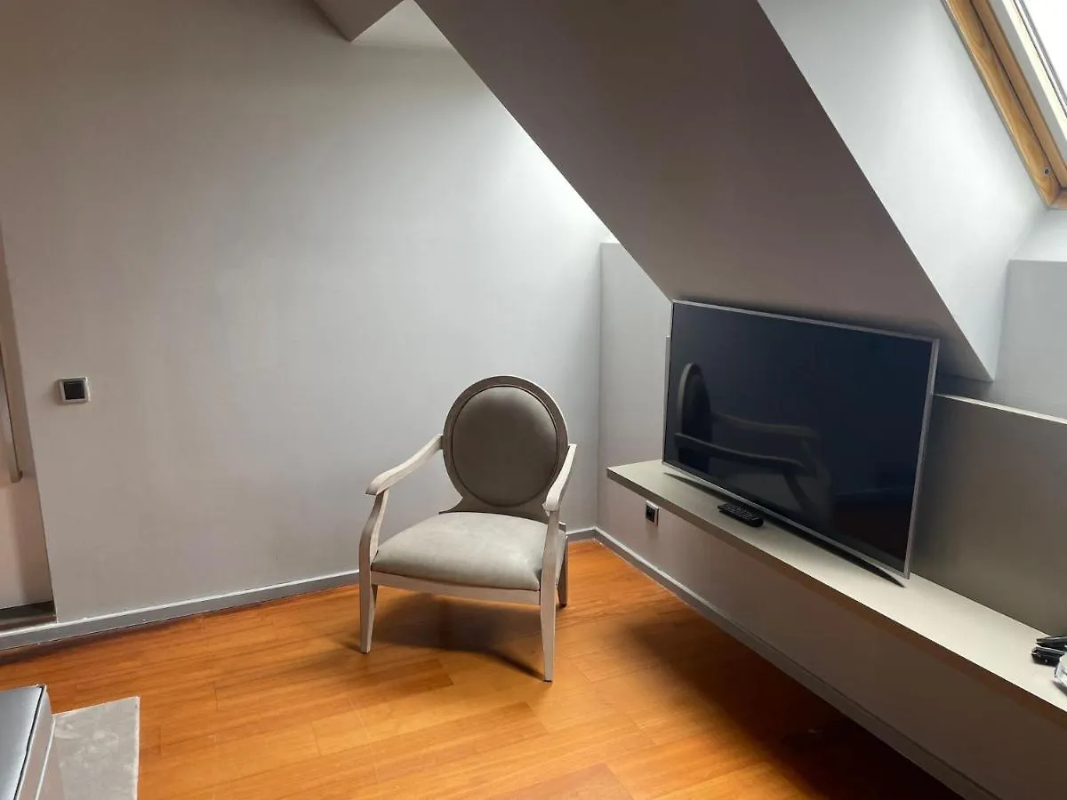 987 Design Prague Hotel