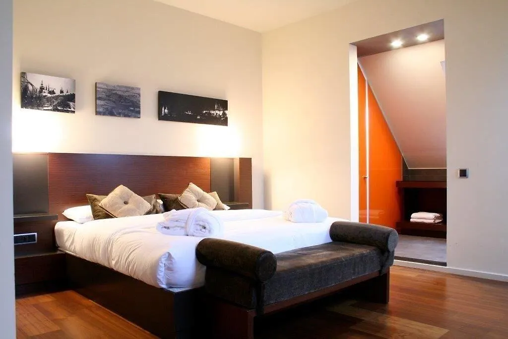 987 Design Prague Hotel 4*,