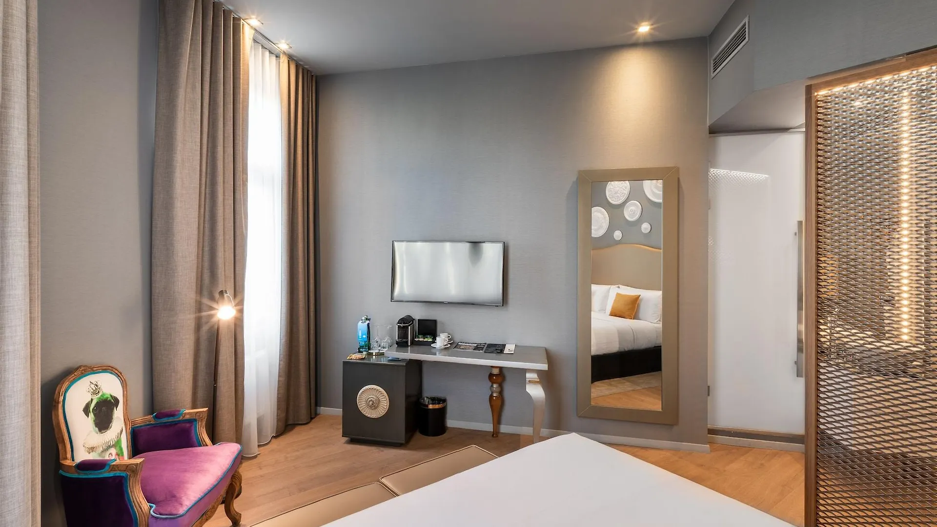 987 Design Prague Hotel