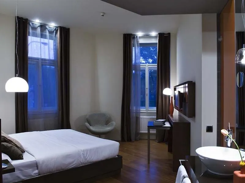 987 Design Prague Hotel